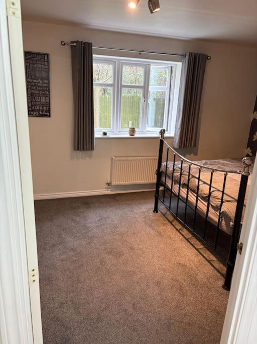 버밍엄 Newly Refurbished Flat In Kings Heath 아파트 외부 사진